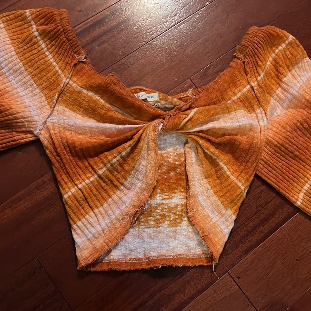 Urban Outfitters crop top